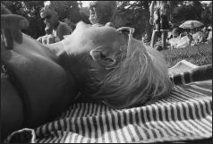 “HOMMAGE A MARTIN PARR”